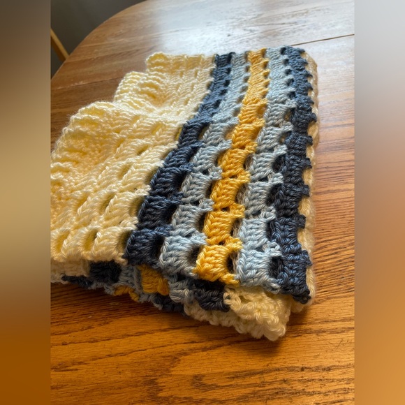 Handmade Baby Blanket - Blue and Yellow Stripe - Picture 11 of 11